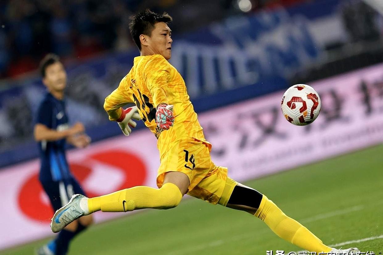 乐鱼体育入口-关于中超窗口期再迎强敌，武汉三镇主帅复盘，主帅态度：媒体盛赞，赛季目标并未改变的信息